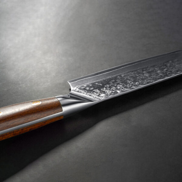KE-DVG10-8_10_KEMP&ECKE Damastmesser Europa Küchenmesser mit Griff aus Wüsteneisenholz Klinge im Seitenwinkel